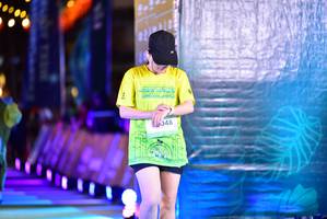 BIB: 048
                            <button type="button" onclick="openModal(21803989)" class="btn btn-primary btn-sm float-right btn-popup" data-toggle="modal" data-target=".modal-high-quality">
                        <i class="fas fa-shopping-cart"></i> Add to Cart
                    </button>
                                            <button type="button" onclick="isThisMe(21803989, true)" class="btn btn-success btn-sm float-right btn-popup btn-isme hidden" data-toggle="tooltip" data-placement="bottom" title="นี่คือรูปของคุณใช่ไหม คลิกที่นี่เพื่อเอาเข้าอัลบั้ม">
                        <i class="fas fa-plus"></i> Add to album
                    </button>
                    <button type="button" onclick="isThisMe(21803989, false)" class="btn btn-warning btn-sm float-right btn-popup btn-isnotme hidden">
                        <i class="fas fa-ban"></i> Remove from album
                    </button>